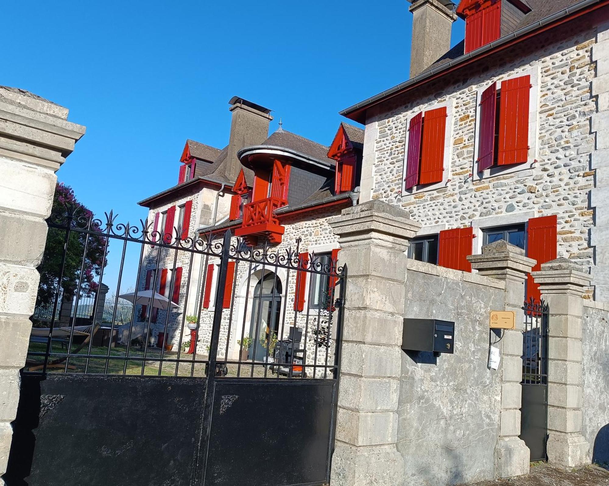 Les Tanalis - Chambres D'Hotes & Gite Gurs Exteriér fotografie